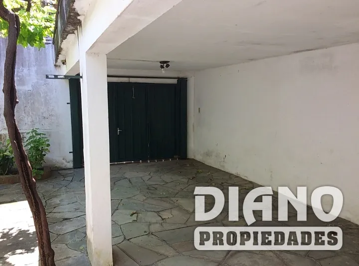 Plaza Liberad, sobre esquina, 2 unidades