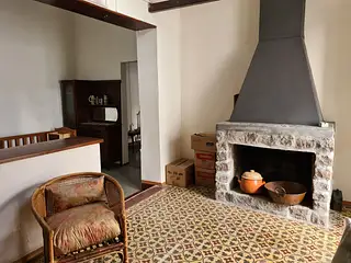 Zona UTEC, amplia casa con garaje y fondo