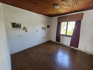 Centro, ex posada. Habitaciones con baño.