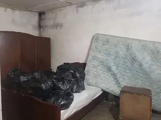 Cerro Artigas, salida a dos calles. Para reciclar. 