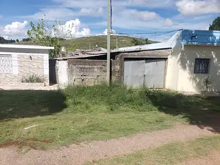 Cerro Artigas, salida a dos calles. Para reciclar. 