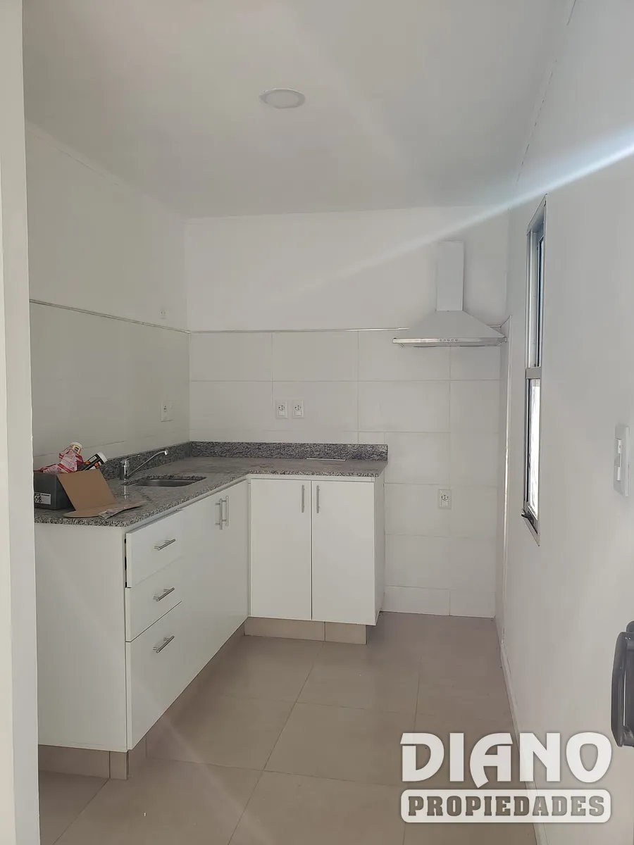 Casa reciclada a nuevo, generando renta.
