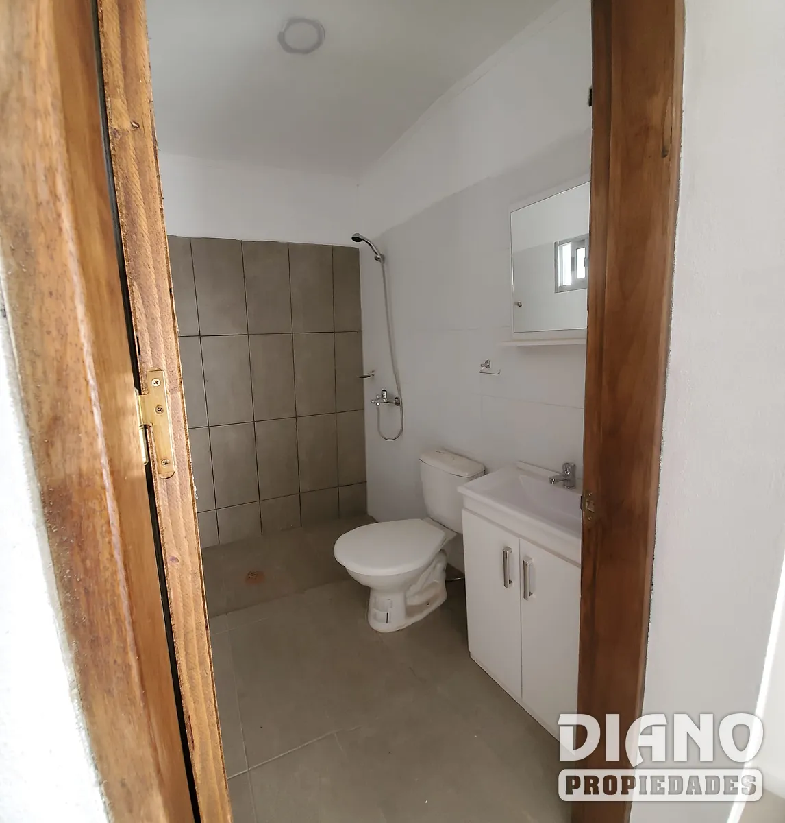 Casa reciclada a nuevo, generando renta.
