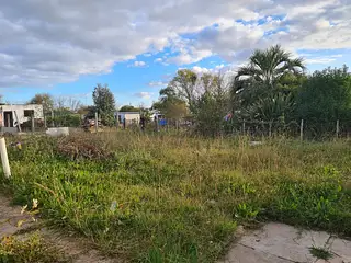 Camino Las Tropas, fondo amplio.