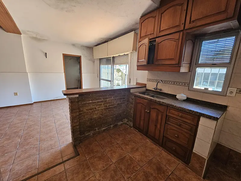 Centro, excelente casa, garaje para 3 vehículos.