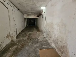 Centro, excelente casa, garaje para 3 vehículos.