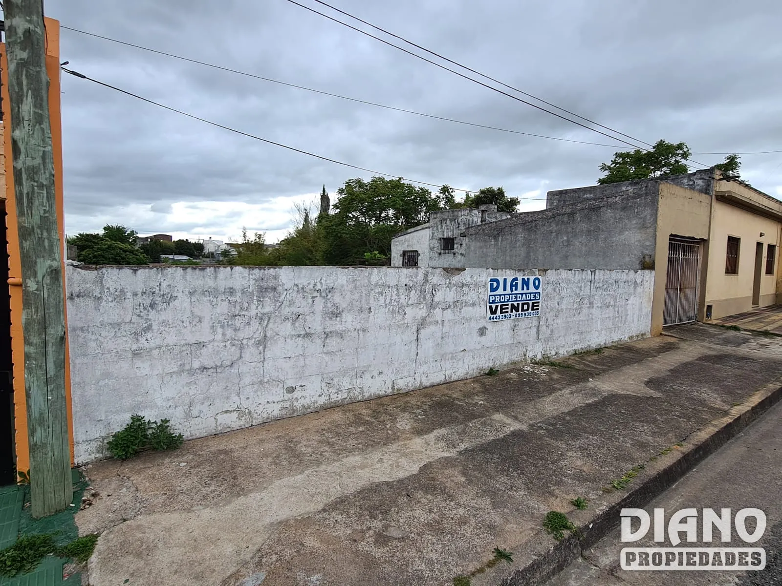 Terreno a pocas cuadras de plaza principal