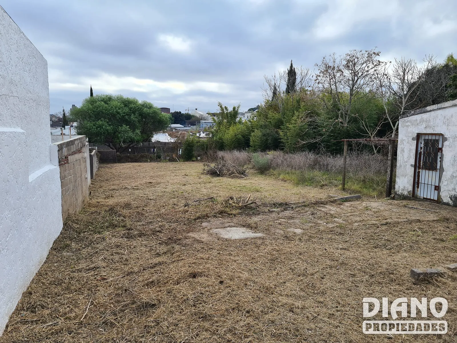 Terreno a pocas cuadras de plaza principal