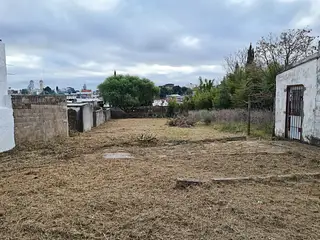 Terreno a pocas cuadras de plaza principal