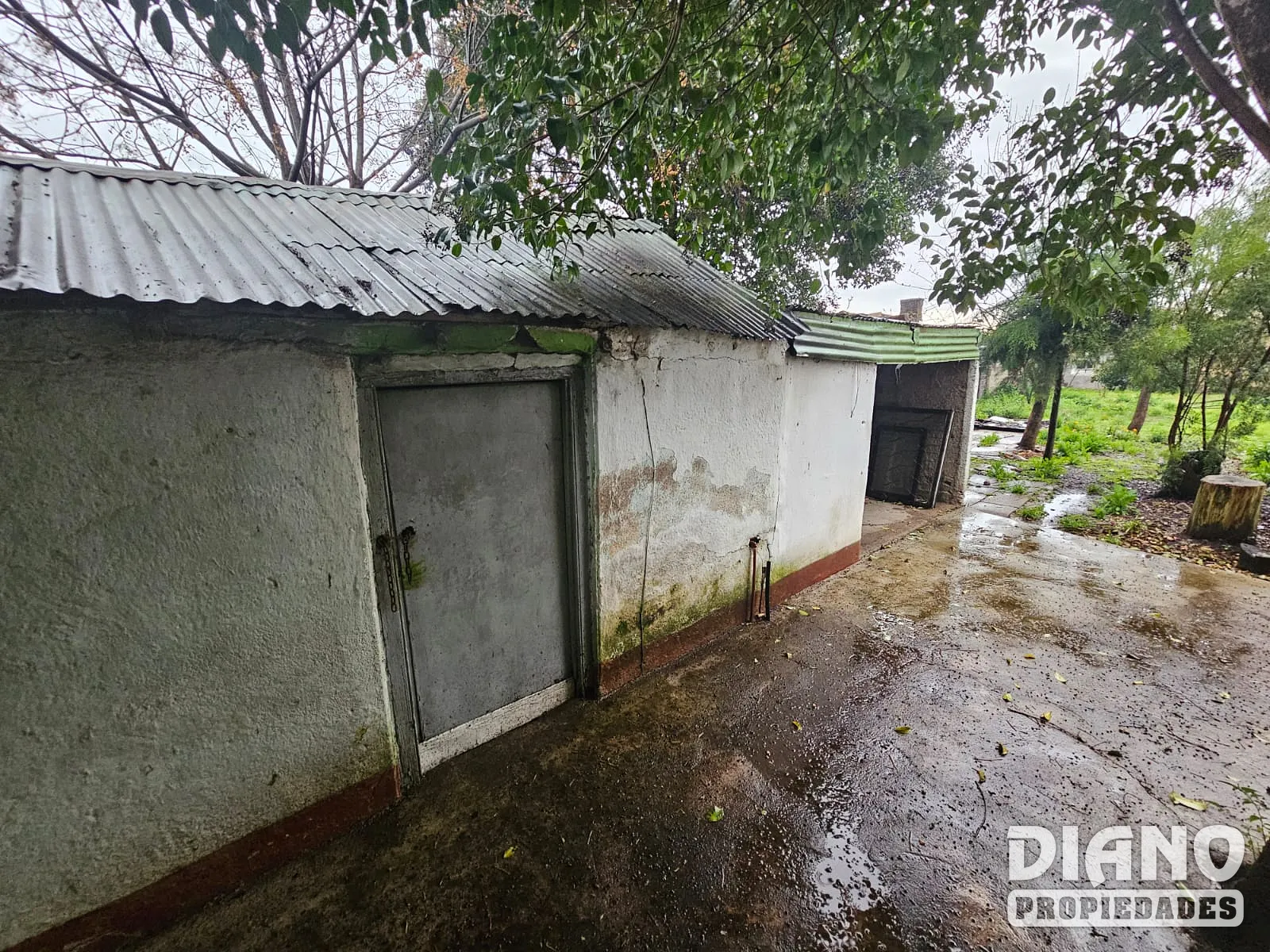 Estación, hermosa casa, pronta para entrar