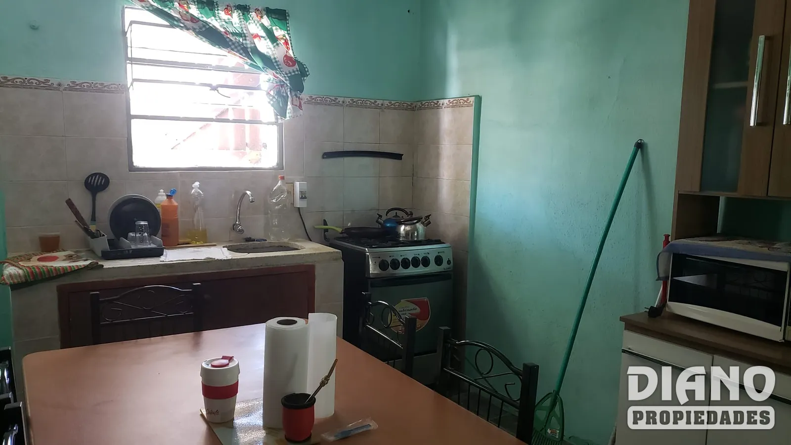 Las Delicias, excelente casa