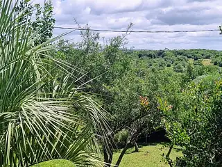 Villa Serrana, Macachines