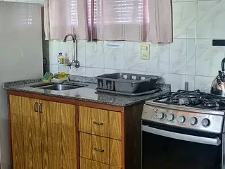 Villa Serrana, Macachines