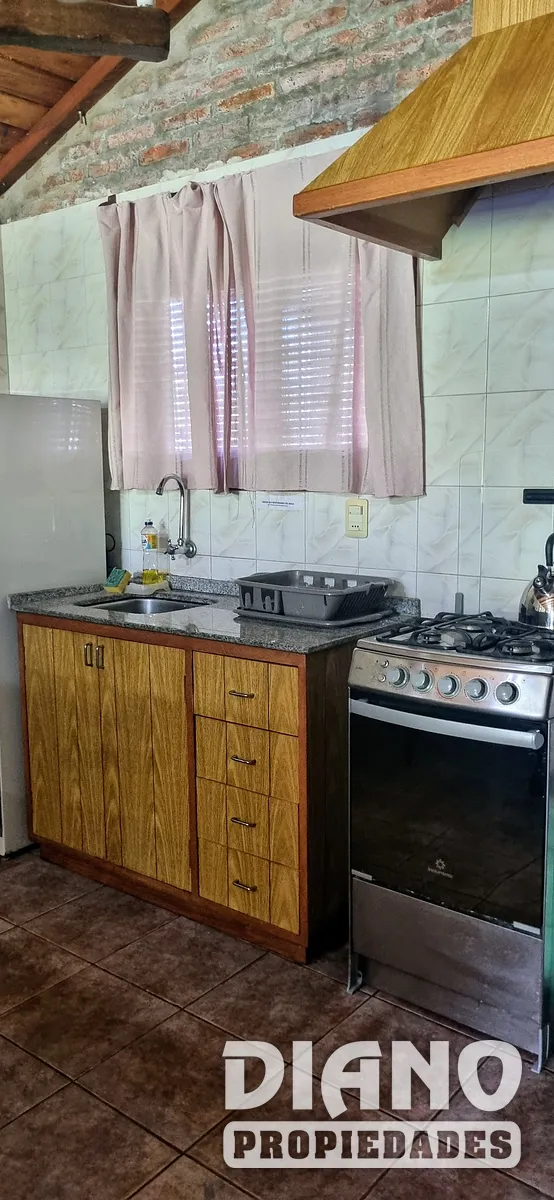 Villa Serrana, Macachines