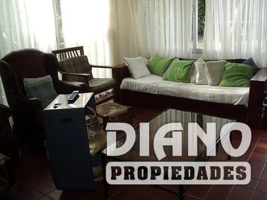 Pleno centro, excelente casa en 2 plantas