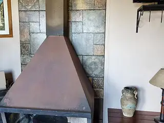 Maguapé & Batú, Villa Serrana