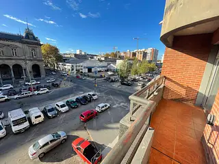 Apartamento, Montevideo, frente a AFE