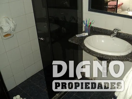Pleno centro, excelente casa en 2 plantas