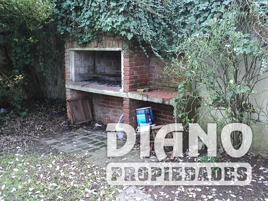 Pleno centro, excelente casa en 2 plantas