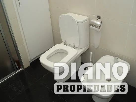 Pleno centro, excelente casa en 2 plantas