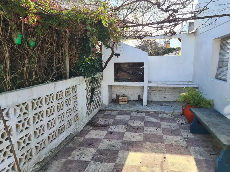 Casa céntrica frente a UTEC