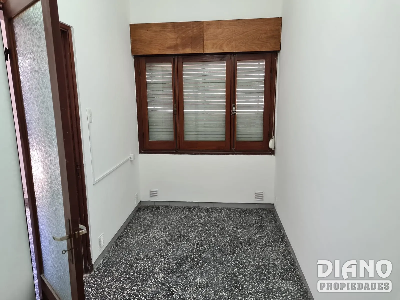 Casa céntrica frente a UTEC