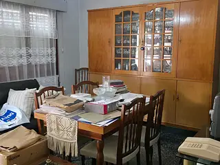 Excelente y amplia casa con fondo excepcional