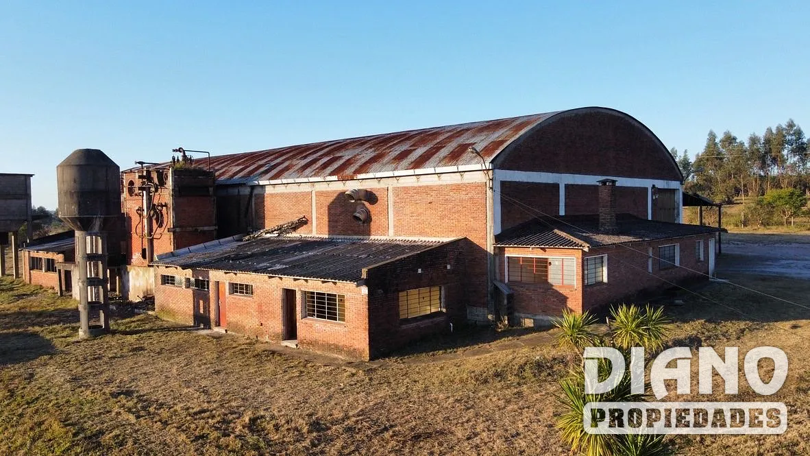Gran Predio Urbano, 7 hectáreas, ideal Logística e industria. Minas, Lavalleja