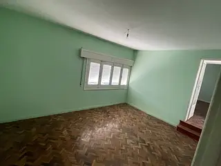 Casa sobre 18 de Julio, pleno centro