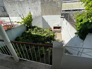Casa sobre 18 de Julio, pleno centro