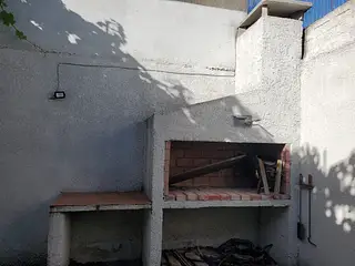 Casa sobre 18 de Julio, pleno centro