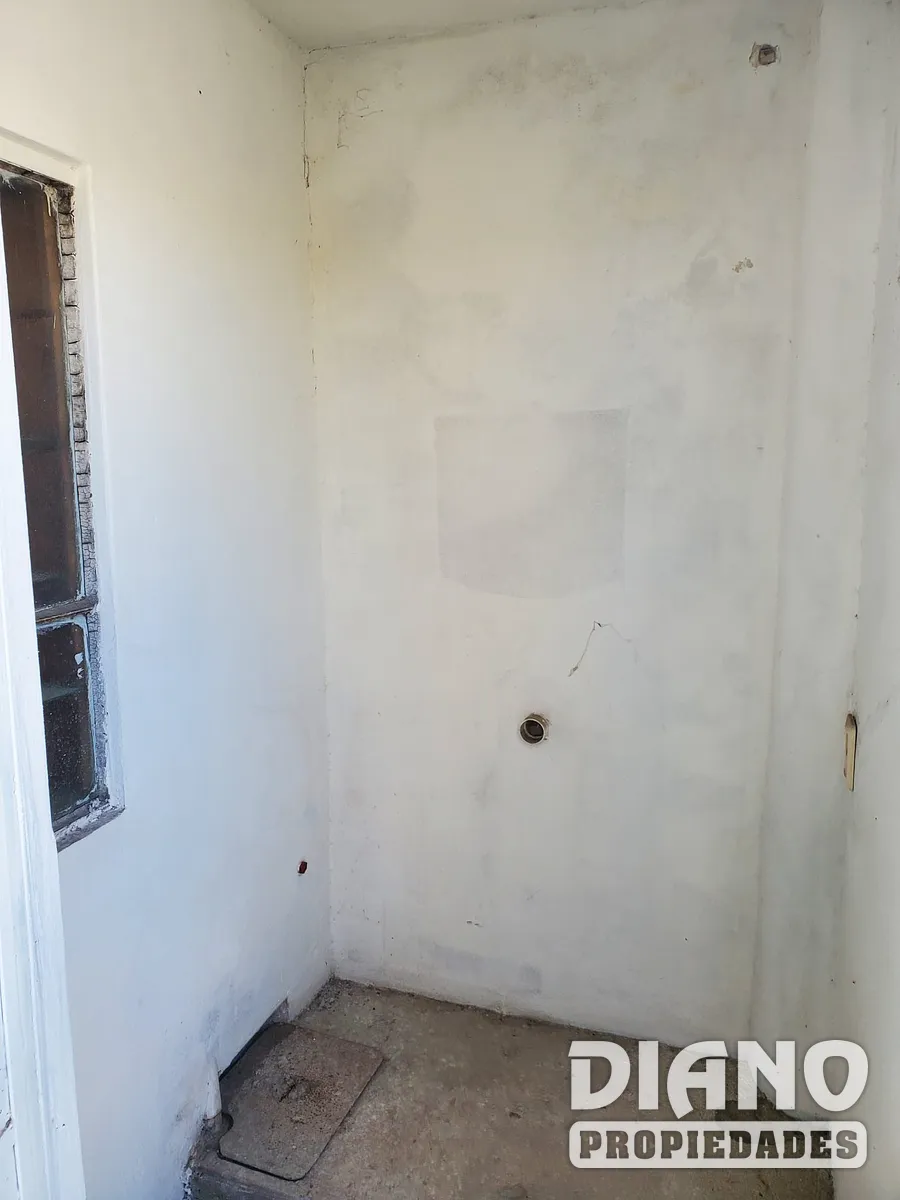 Casa sobre 18 de Julio, pleno centro