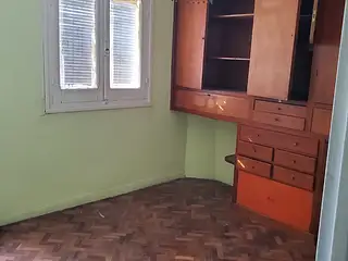 Casa sobre 18 de Julio, pleno centro