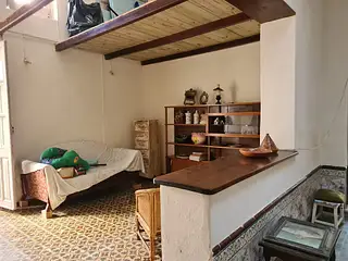 Zona UTEC, amplia casa con garaje y fondo