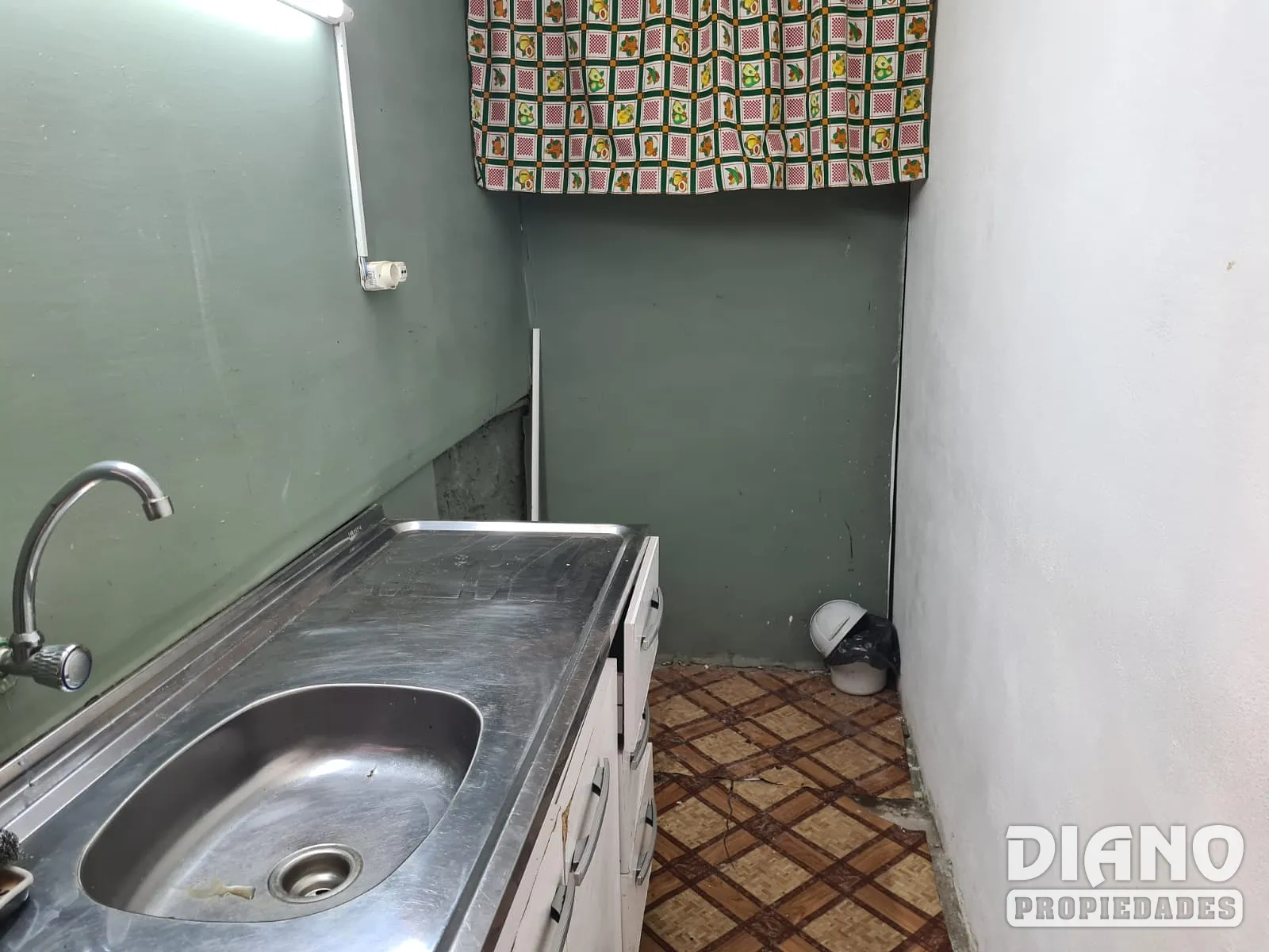 Av, Instrucciones, casa y apartamento con entrada independiente