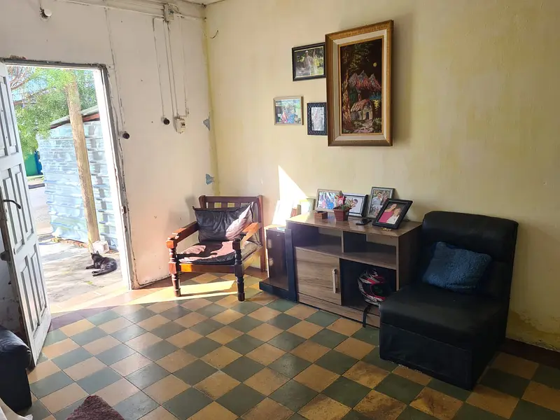 Av, Instrucciones, casa y apartamento con entrada independiente