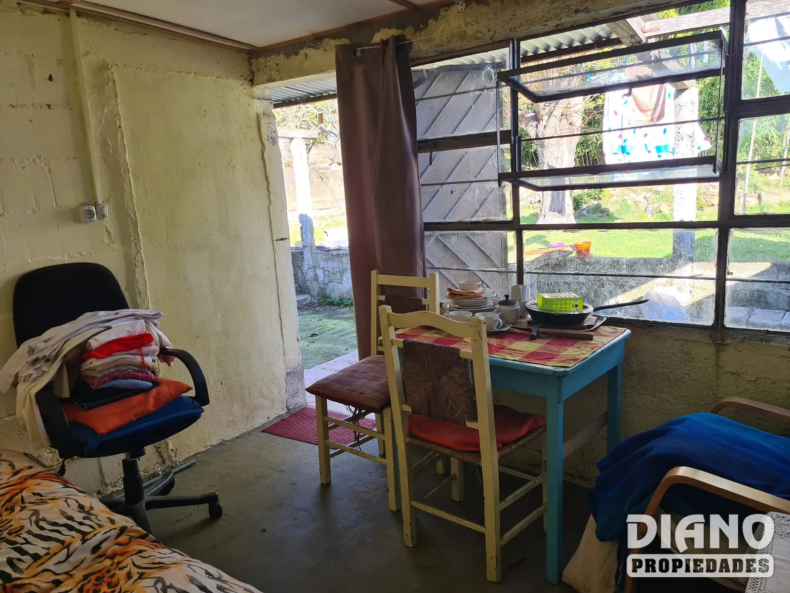 Av, Instrucciones, casa y apartamento con entrada independiente