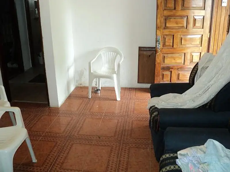 Estación, sobre Av. Artigas