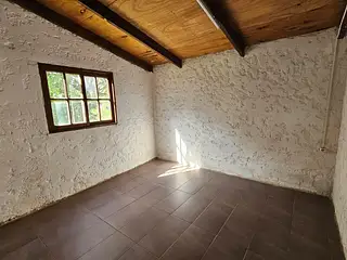 Barrio Cerro Artigas, amplio terreno, generando renta.