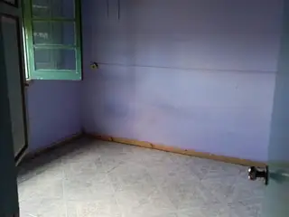 Casa sobre Av. Flores