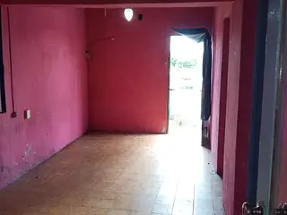 Casa sobre Av. Flores