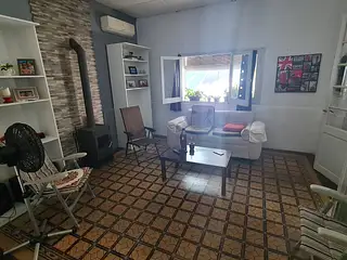 Calle 18 de julio, amplia casa, excelentes condiciones