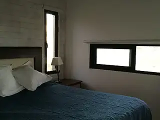 Marco de Los Reyes, casa de buena madera.